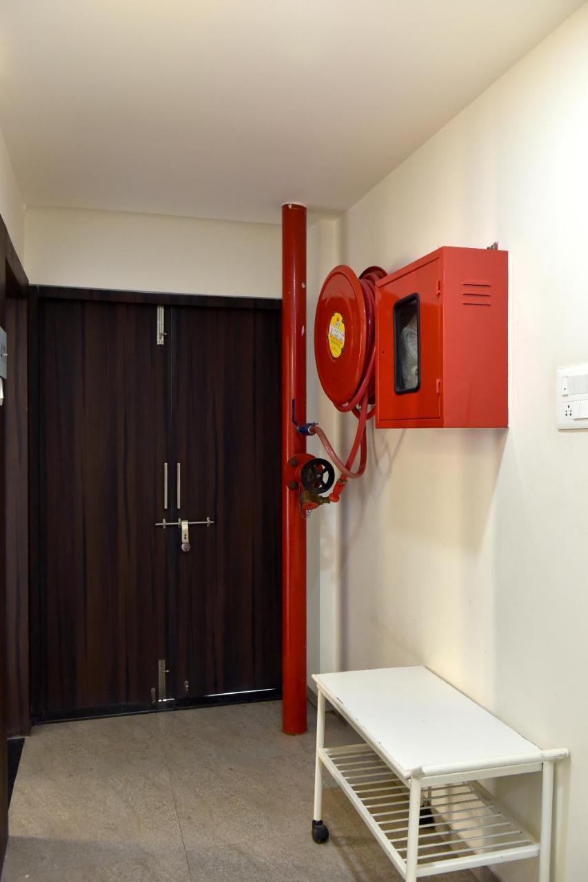 Hotel Lotus Chandrapur Exteriör bild
